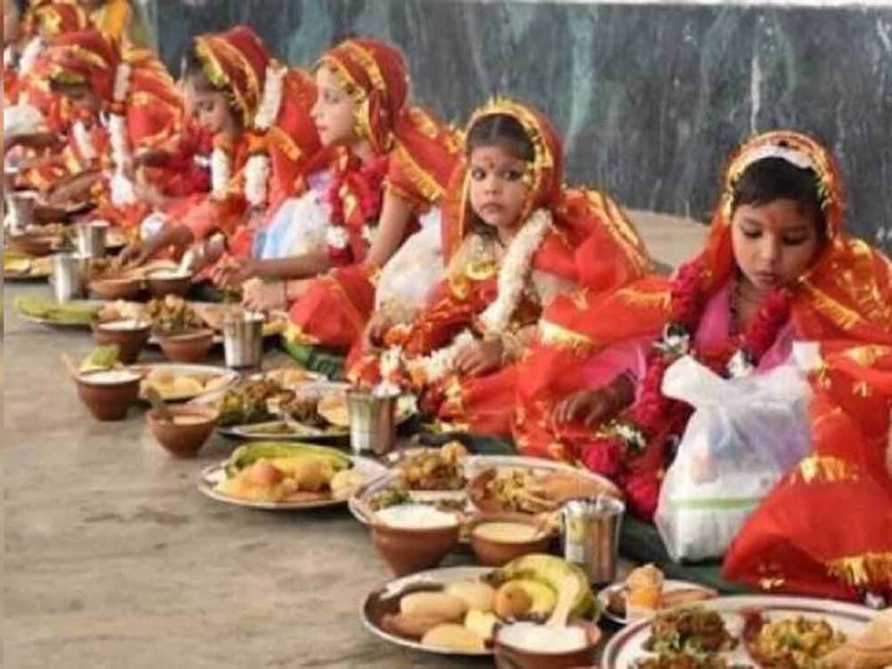 नवरात्रि में वास्तु शास्त्र के अनुसार करें कन्या पूजन, मिलेगा माता का आशीर्वाद