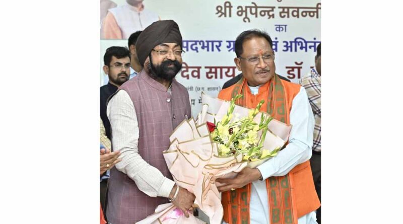 मुख्यमंत्री साय क्रेडा के नवनियुक्त अध्यक्ष भूपेंद्र सवन्नी के पदभार ग्रहण समारोह में हुए शामिल