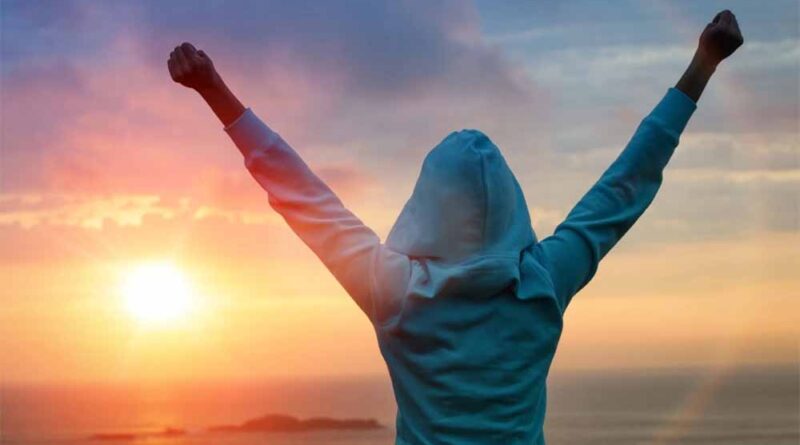 जल्द ही सफलता की सीढ़ी चढ़ना चाहते हैं तो अपने भीतर तुरंत उतार लें ये खूबियां