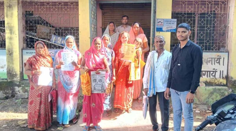 सुशासन तिहार: श्रम कार्ड बनने से श्रमिकों के चेहरे खिले