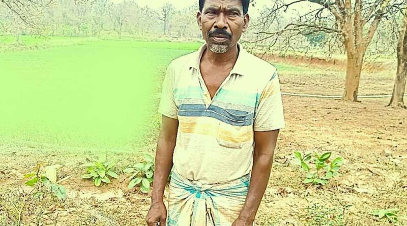 उग्रसेन की मेहनत और वन अधिकार पत्र: एक परिवार की उम्मीदों की कहानी