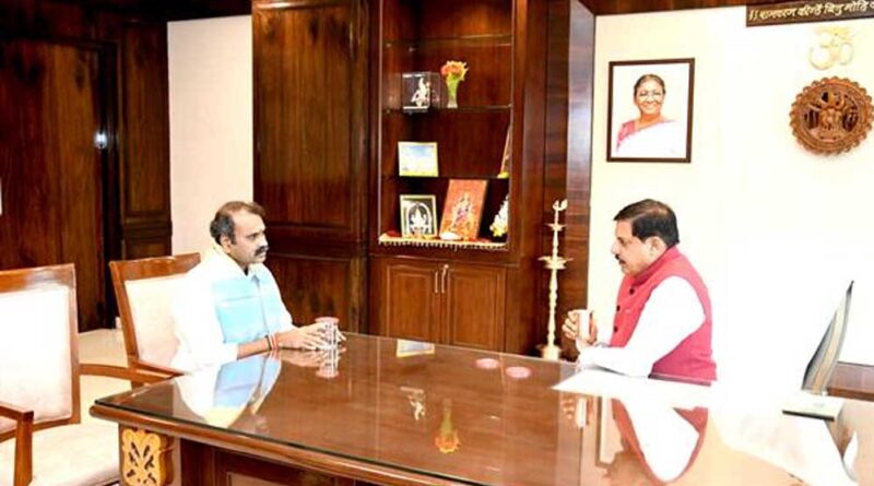 मुख्यमंत्री डॉ. यादव से केंद्रीय सूचना एवं प्रसारण राज्यमंत्री मुरुगन ने की सौजन्य भेंट