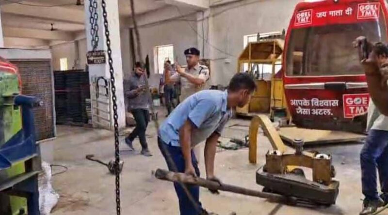 कुदरगढ़ मंदिर में रोपवे लगाने की थी प्लानिंग, अधिकारियों के साथ निरीक्षण करने पहुंचे पूर्व मंत्री पैकरा, लेकिन हो गया हादसा