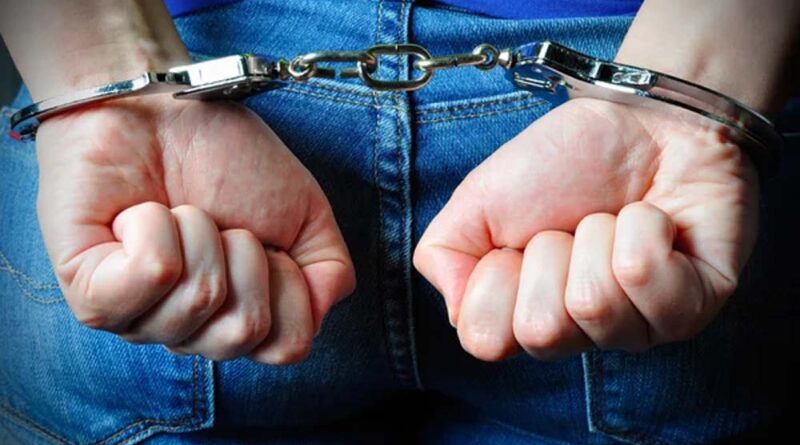 बरगंवा पुलिस ने 180 लीटर डीजल के साथ कार सहित तस्कर को किया  गिरफ्तार