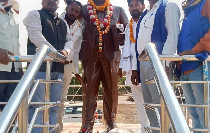 ग्रामीण अचलों में में निकाली गई अंबेडकर की शोभा यात्रा