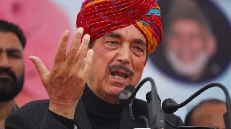 पहली बार देख रहा हूं कि मस्जिदों से इमाम आतंकियों के खिलाफ बोल रहे हैं, वे आतंकियों की खुलकर निंदा कर रहे हैं: आजाद