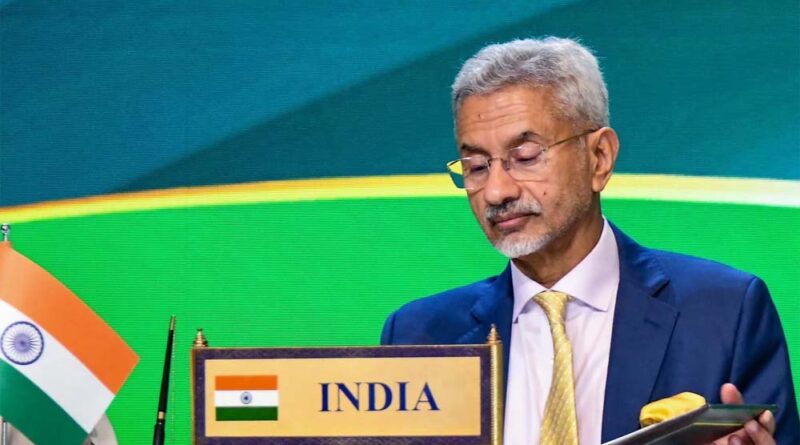 टैरिफ अटैक से निपटने पर एस जयशंकर ने कहा- हमने तय किया है कि ट्रंप प्रशासन के साथ बातचीत की जाएगी