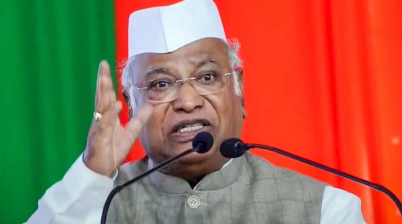 महाराष्ट्र में हार की टीस अब भी कांग्रेस अध्यक्ष मल्लिकार्जुन खरगे के मन में है, पूरी दुनिया बैलेट पर आई