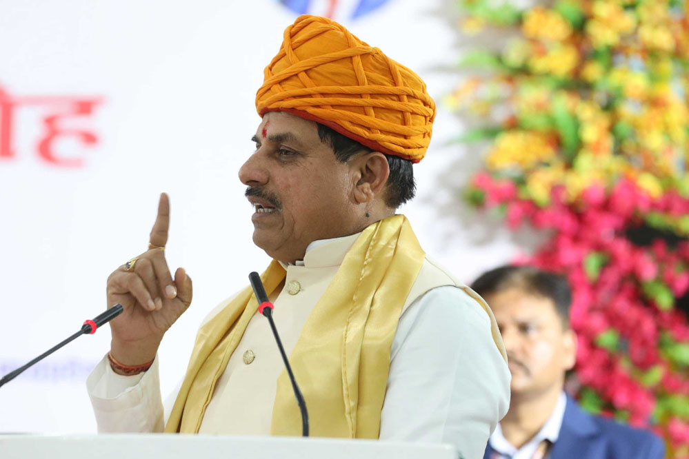 मुख्यमंत्री मोहन यादव ने कहा कि प्रदेश के सभी बड़े नगर निगम क्षेत्रों में गौशालाएं बनेगी