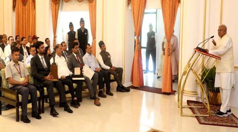 सैनिकों के कल्याण प्रयासों में सहयोग राष्ट्र सेवा का संकल्प : राज्यपाल पटेल