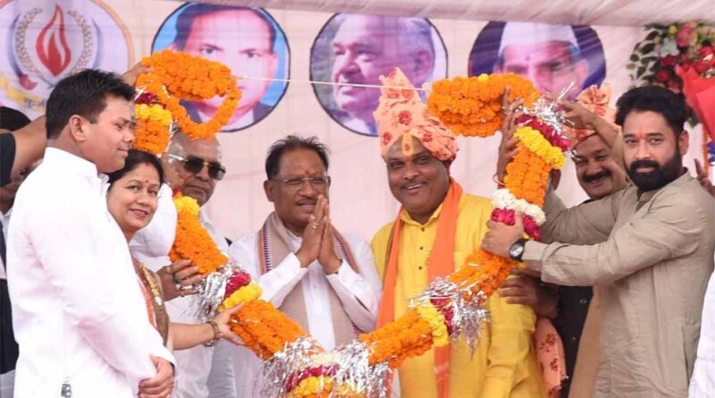 चन्द्रनाहू कुर्मी क्षत्रीय समाज के केन्द्रीय महाधिवेशन में शामिल हुए मुख्यमंत्री साय