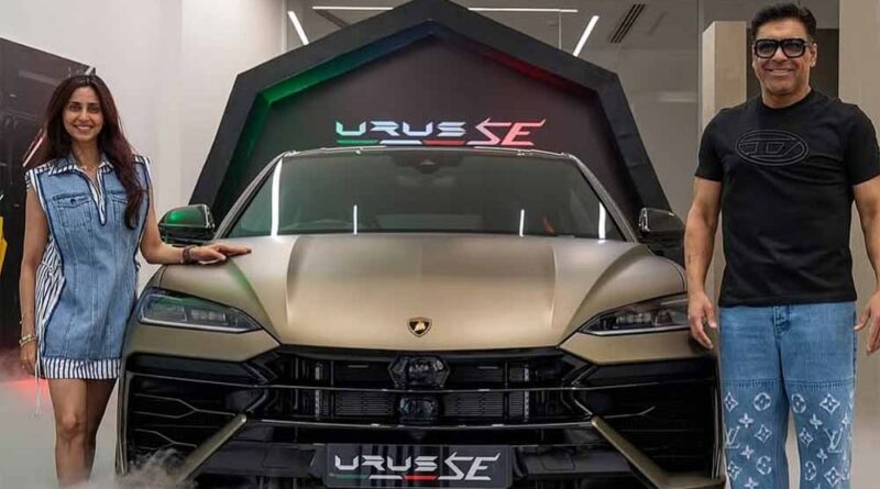 राम कपूर और गौतमी ने खरीदी लैम्बोर्गिनी Urus SE