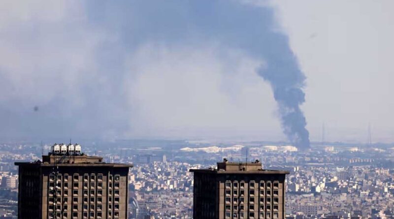 राष्ट्रपति ट्रंप ने कहा- बिना शर्त सरेंडर… खामेनेई गरजे- इजरायल पर कोई रहम नहीं