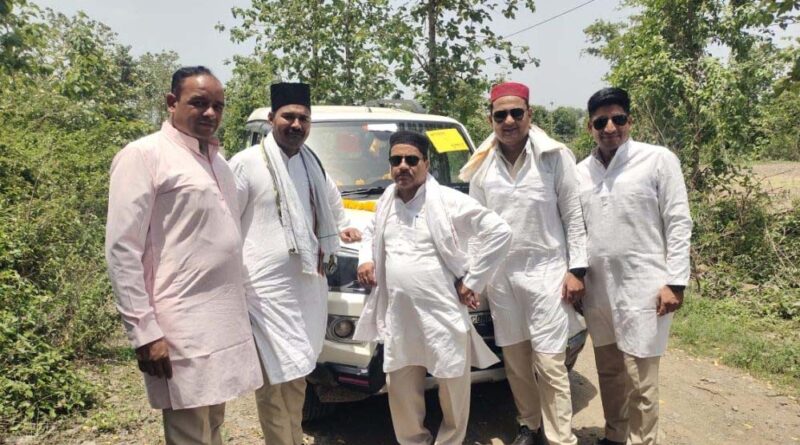 फतेहगढ़ घाट पर प्रशासन ने अवैध रेत उत्खनन पर बड़ी कार्रवाई, टीम ने 10 ट्रैक्टर-ट्रॉलियां कीं जब्त