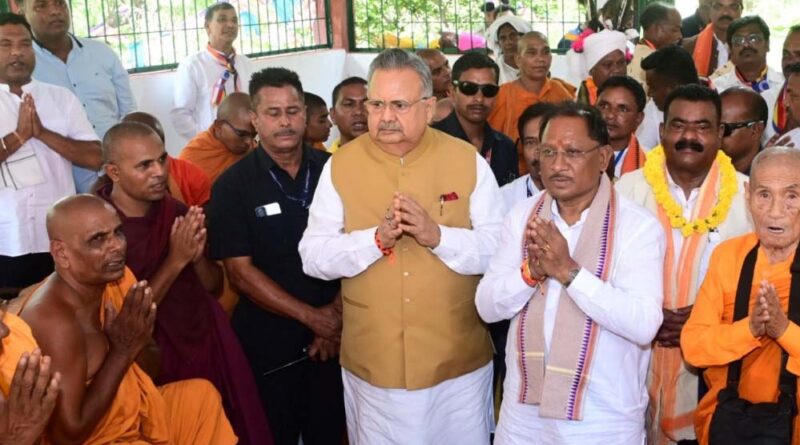 मुख्यमंत्री विष्णुदेव साय ने भगवान गौतम बुद्ध की पूजा-अर्चना कर प्रदेश की जनता की सुख-समृद्धि एवं खुशहाली की कामना