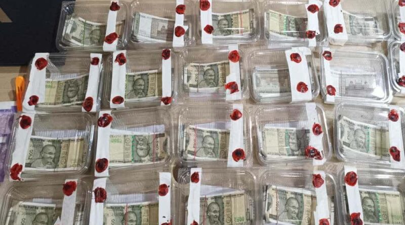 पुलिस ने अवैध नकली नोटों की छपाई और संचालन करने वाले अंतरराज्यीय गैंग का भंडाफोड़ किया