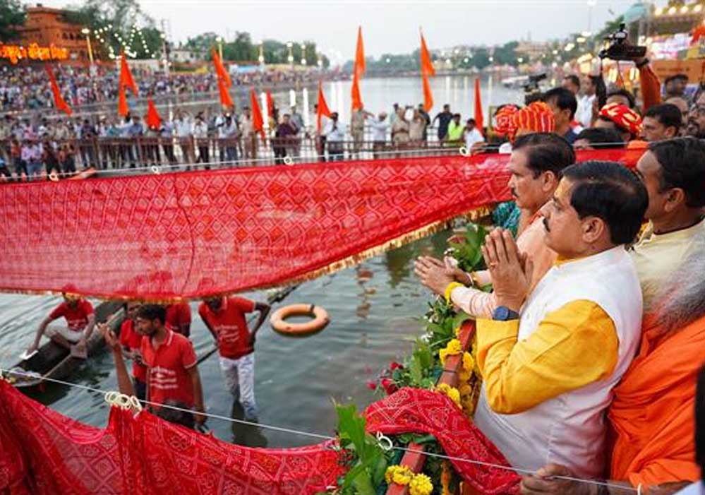 मुख्यमंत्री डॉ. यादव क्षिप्रा तीर्थ परिक्रमा में हुए शामिल