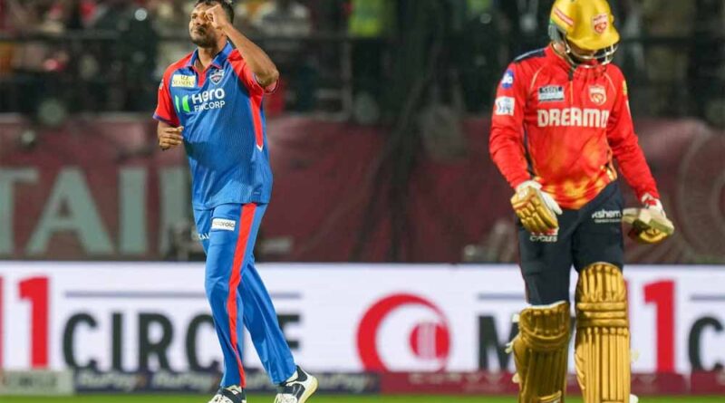 ऋषभ पंत और वेंकटेश अय्यर की खूब आलोचना हो रही, लेकिन इस पेसर को 3 ओवर फेंकने के लिए मिले 10.75 करोड़ रुपये