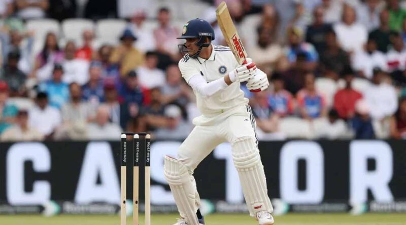 पहले टेस्ट के मुकाबले के पहले दिन शुभमन काले रंग की मोजे पहनकर बल्लेबाजी के लिए उतरे, ICC लगाएगी जुर्माना?