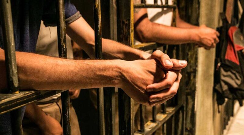 युवती को पत्रकारिता सिखाने के नाम पर दो साल तक बनाए संबंध, अविवाहित निकला दो बच्चों का पिता