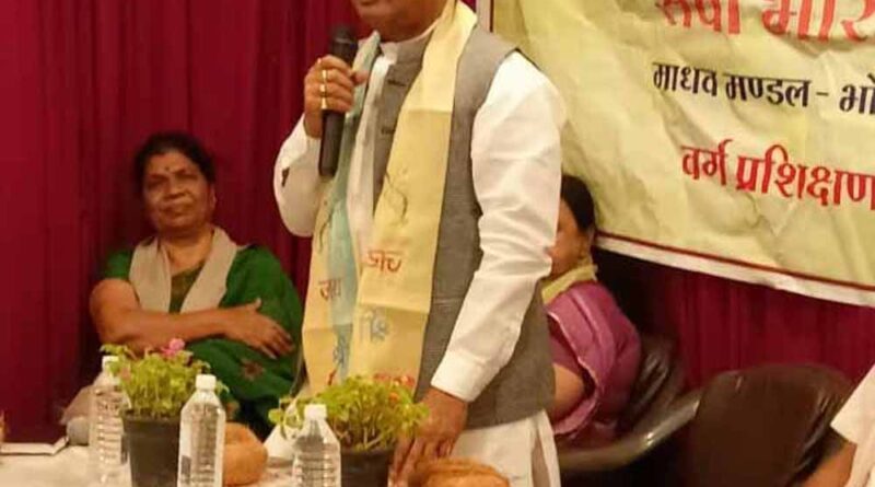 बेटियाँ अब किसी भी क्षेत्र में पीछे नहीं हैं: राज्यमंत्री जायसवाल