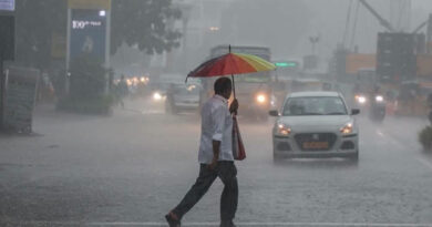 आज आधे भारत में भारी बारिश का अलर्ट, जानें दिल्ली-UP समेत देशभर के मौसम का हाल