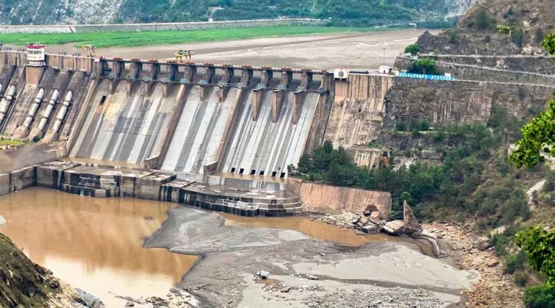 भारत की कॉपी कर प्रतिनिधिमंडल भेज पाकिस्तान भी सफाई दे रहा, US जाकर गिड़गिड़ाए