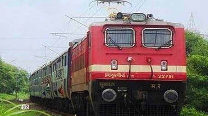 भोपाल रेल मंडल यात्रियों की बढ़ती जरूरतों को देखते हुए अपनी सेवाओं में निरंतर सुधार कर रहा