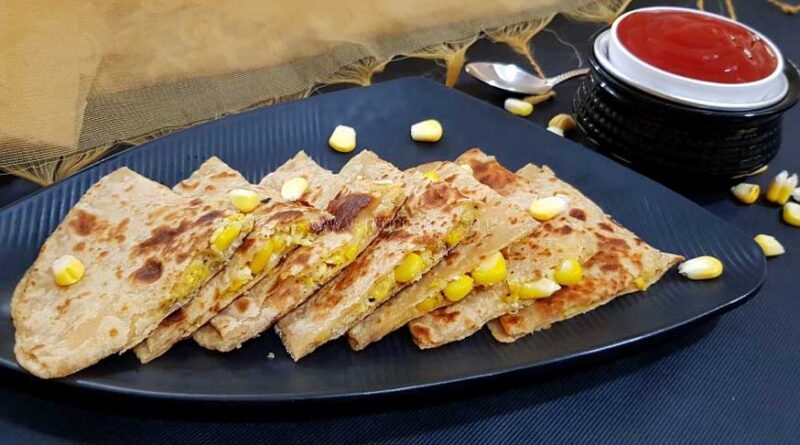 बच्चे के लिए नाश्ते में बनाएं कॉर्न चीज़ पराठा