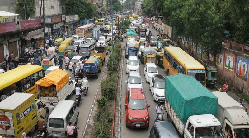 कोर्ट ने कहा डिलीवरी वाले सबसे ज्यादा सिग्नल तोड़ते, पुलिस सत्यापन की व्यवस्था नहीं