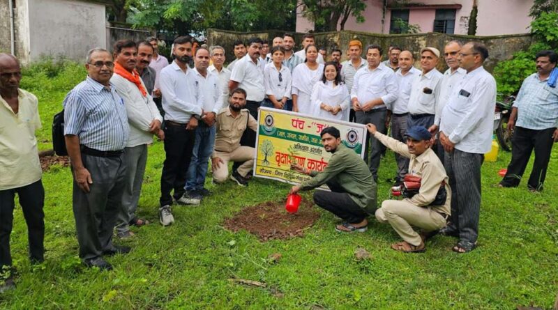 तहसील मझौली में पौधरोपण एवं पर्यावरण जागरूकता शिविर