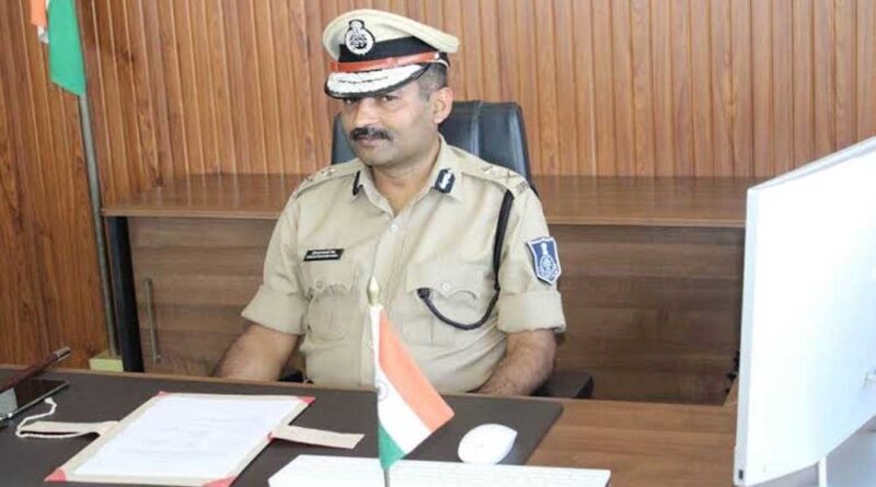 किरायदारों, पेइंगगेस्ट, होटलों में रूकने वालों की जानकारी पुलिस को देना आवश्यक