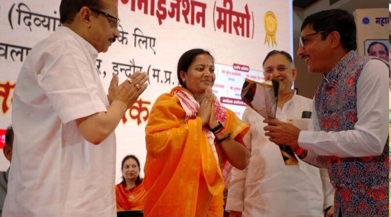 रायपुर : मंत्री श्रीमती लक्ष्मी राजवाड़े का मध्यप्रदेश दौरा: आस्था, संस्कृति और सेवा का संगम