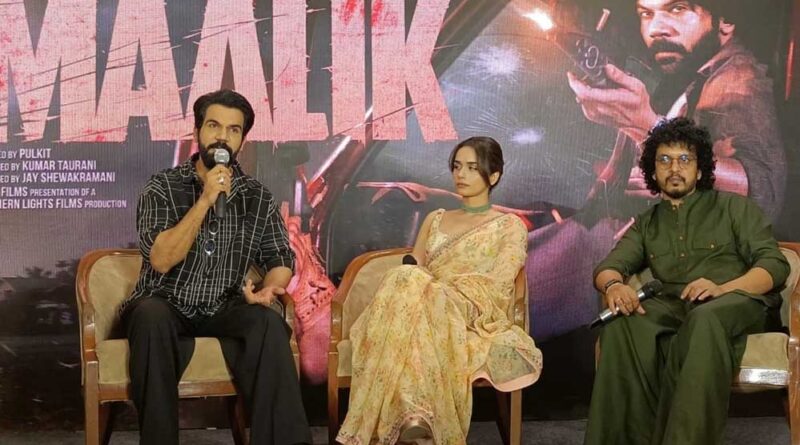 मालिक का राज पूरे देश में तेज़ी से हो रहा, टीम इंदौर पहुँची, जहाँ उन्होंने फैन्स को सरप्राइज़ दिया