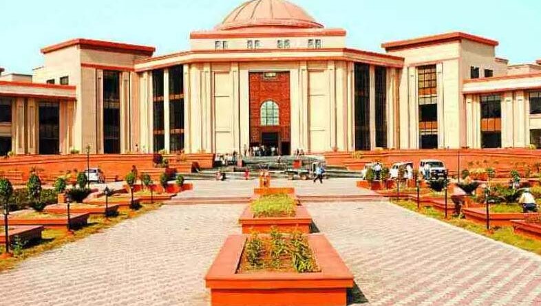 हाईकोर्ट से राहत: मिशन हॉस्पिटल कैंपस के 17 परिवारों को मिली 30 दिन की मोहलत