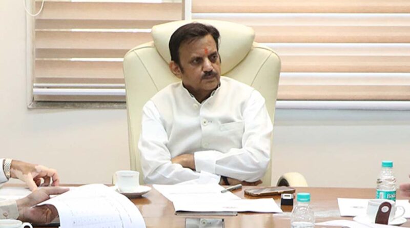 एकीकृत स्वास्थ्य परिसर’ की अवधारणा पर करें कार्य: उप मुख्यमंत्री शुक्ल