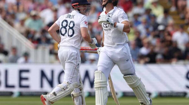 इंग्लैंड की इस पारी के दौरान 6 बल्लेबाज खाता भी नहीं खोल पाए, फिर भी बनाया वर्ल्ड रिकॉर्ड