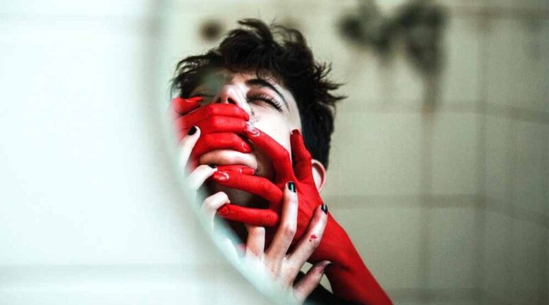 ऐसे खुला राज, नाबालिग छात्र से बनाती थी शारीरिक संबंध, मुंबई के बड़े स्कूल की टीचर का कांड