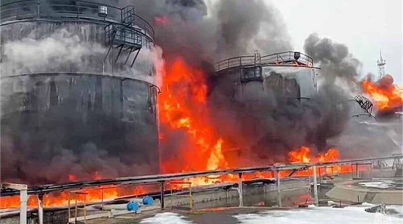यूक्रेनी ड्रोन हमले से रूसी तेल डिपो में भीषण आग, जवाब में रूस ने बरसाए 76 ड्रोन और 7 मिसाइलें