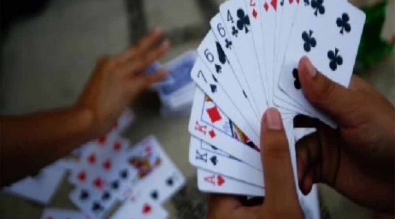 ‘बावन परियां’ के खेल का भंडाफोड़, पुलिस की छापेमारी में 11 धन्ना सेठ गिरफ्तार