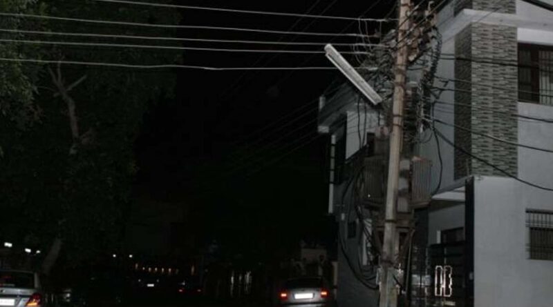 बंद स्ट्रीट लाइट पर महापौर का अलर्ट! अफसरों को वार्ड जाकर तुरंत जांच के दिए निर्देश