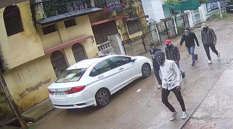 सतना में व्यापारी के घर पर नकाबपोशों का हमला, ताबड़तोड़ फायरिंग से दहशत का माहौल