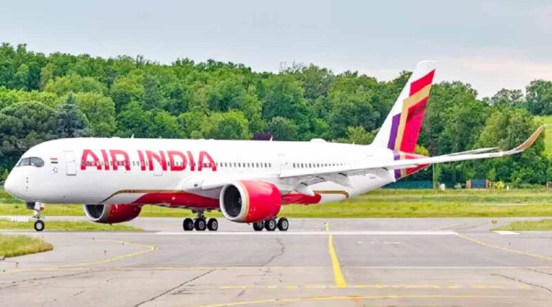 दिल्ली से इंदौर जा रही एयर इंडिया फ्लाइट लौटी, इंजन में आग का संकेत मिलने पर इमरजेंसी लैंडिंग