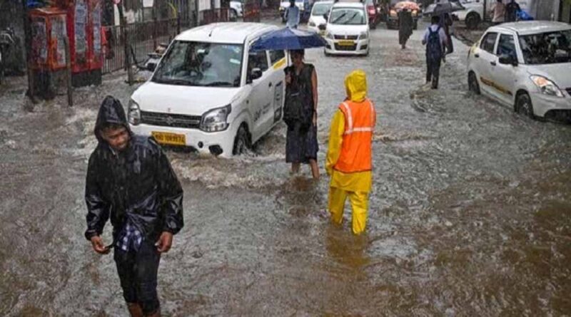 महाराष्ट्र में भारी बारिश का अलर्ट, मुंबई में येलो चेतावनी जारी