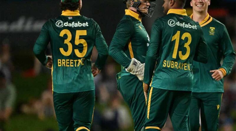 डेब्यू में ही मुश्किल में दक्षिण अफ्रीका के स्पिनर, गेंदबाजी एक्शन पर लगी रोक