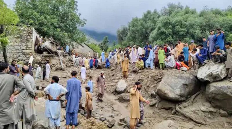 पाकिस्तान में भारी बाढ़, खैबर पख्तूनख्वा में फ्लैश फ्लड से 300 से अधिक मौतें