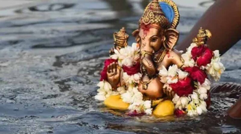 गणपति विसर्जन पर करें ये खास दान, दूर होंगी सभी बाधाएं, आएगी समृद्धि