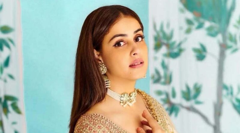 ‘हर दिन मुस्कुराने की वजह ढूंढे’, जेनेलिया डिसूजा के लुक ने जीता फैंस का दिल