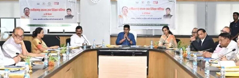 उच्च शिक्षा मंत्री टंकराम वर्मा का निर्देश: हायर एजुकेशन को आधुनिक व नवाचारी बनाने पर जोर