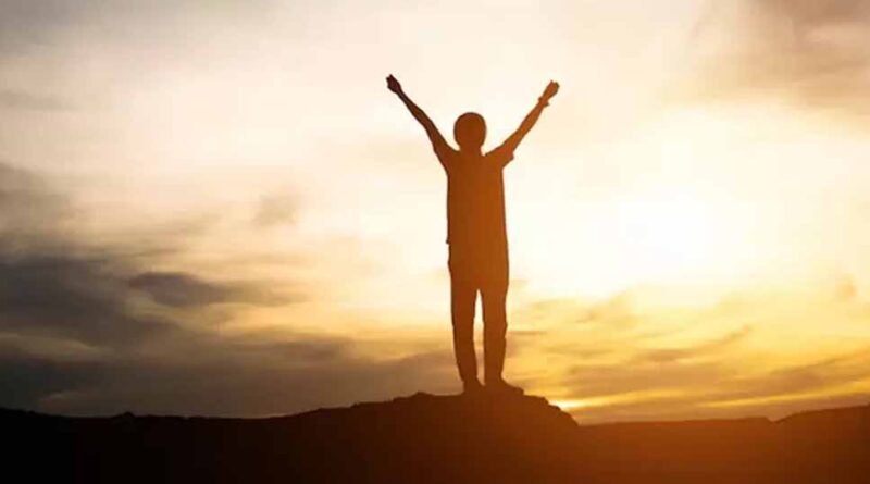 सफलता का राज़: इन लोगों से दूरी बनाना है ज़रूरी